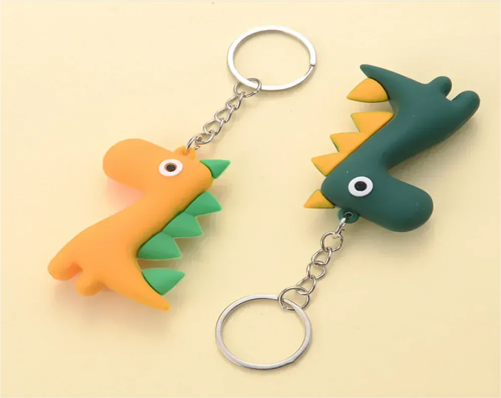 Přívěsek na klíče - DINOSAURUS 2 - TMAVĚ ZELENÝ