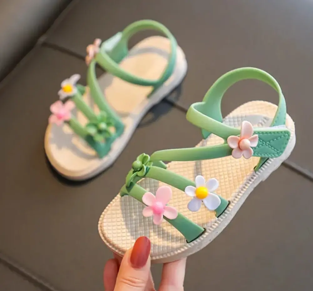 Sandálky kytičky - ZELENÉ (18-24 m)