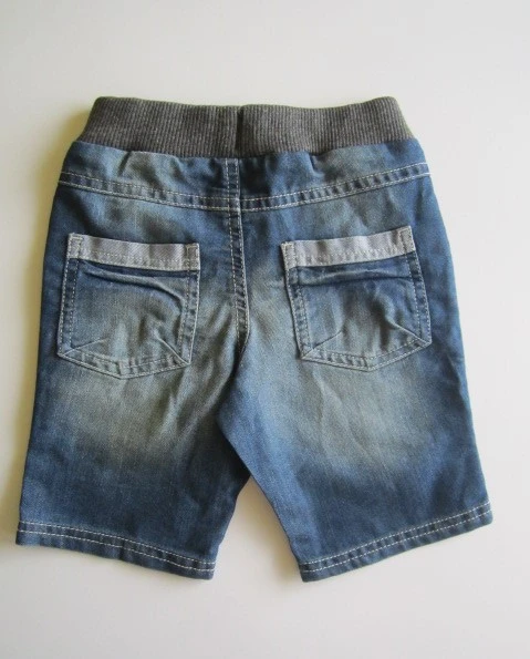 Džínové kraťásky 