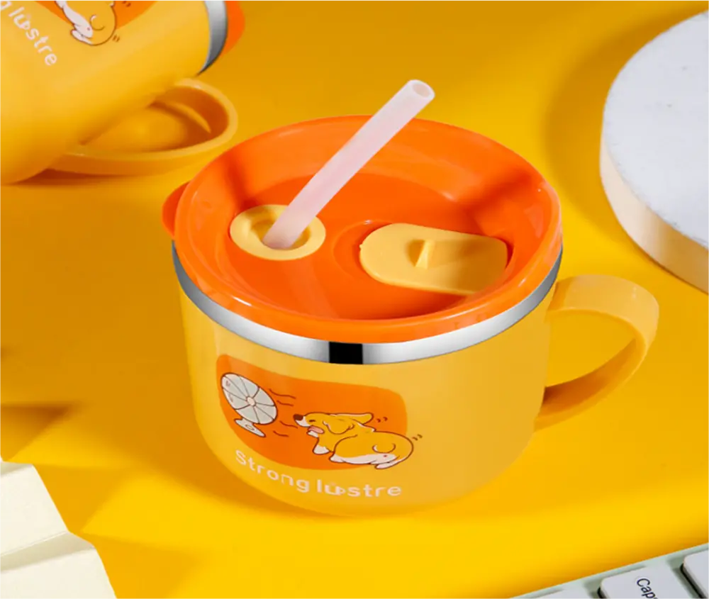 Nevylévací termo hrníček s brčkem - PEJSEK - 250 ml