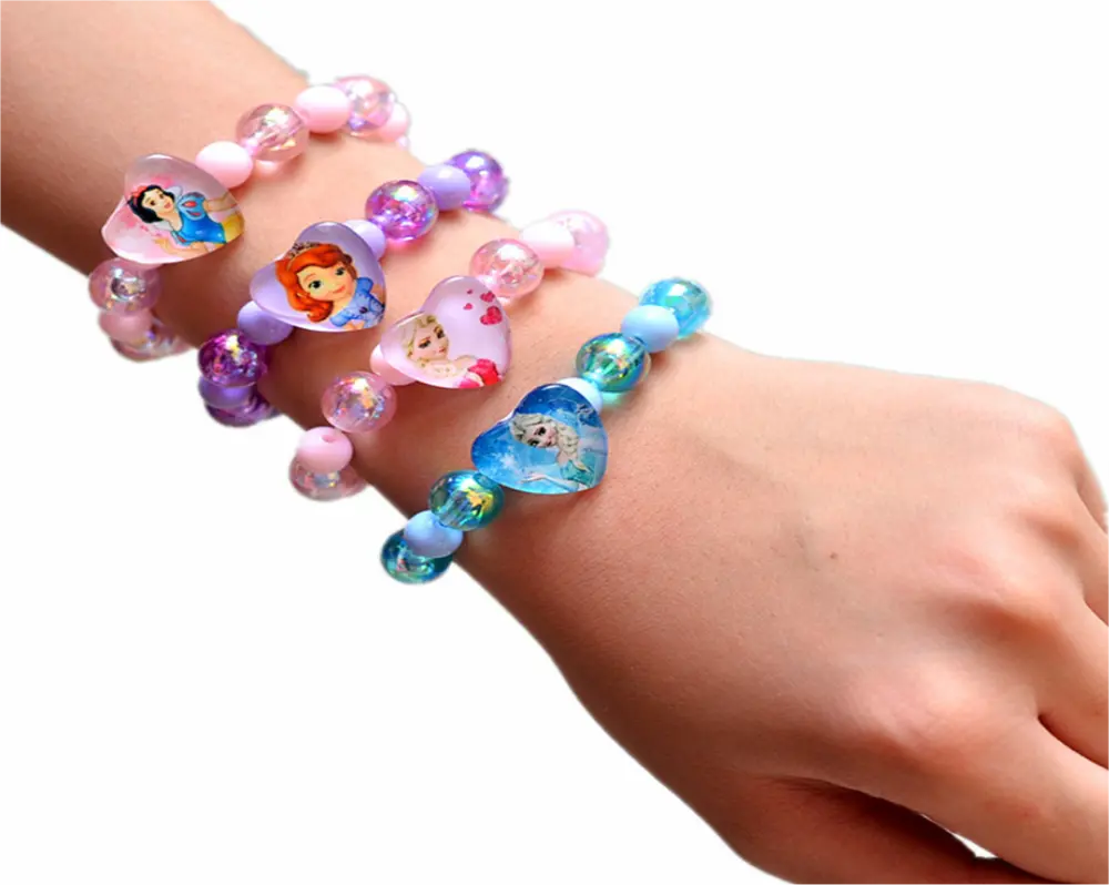 Korálkový náramek na gumičce - DISNEY PRINCEZNY - SNĚHURKA 