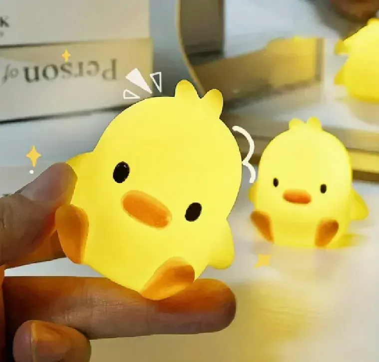 Mini noční lampička na baterky - KUŘÁTKO 2 - ŽLUTÉ