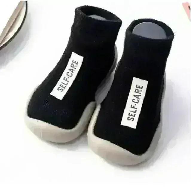 Barefoot ponožky s podrážkou - ČERNÉ (6-12 m)