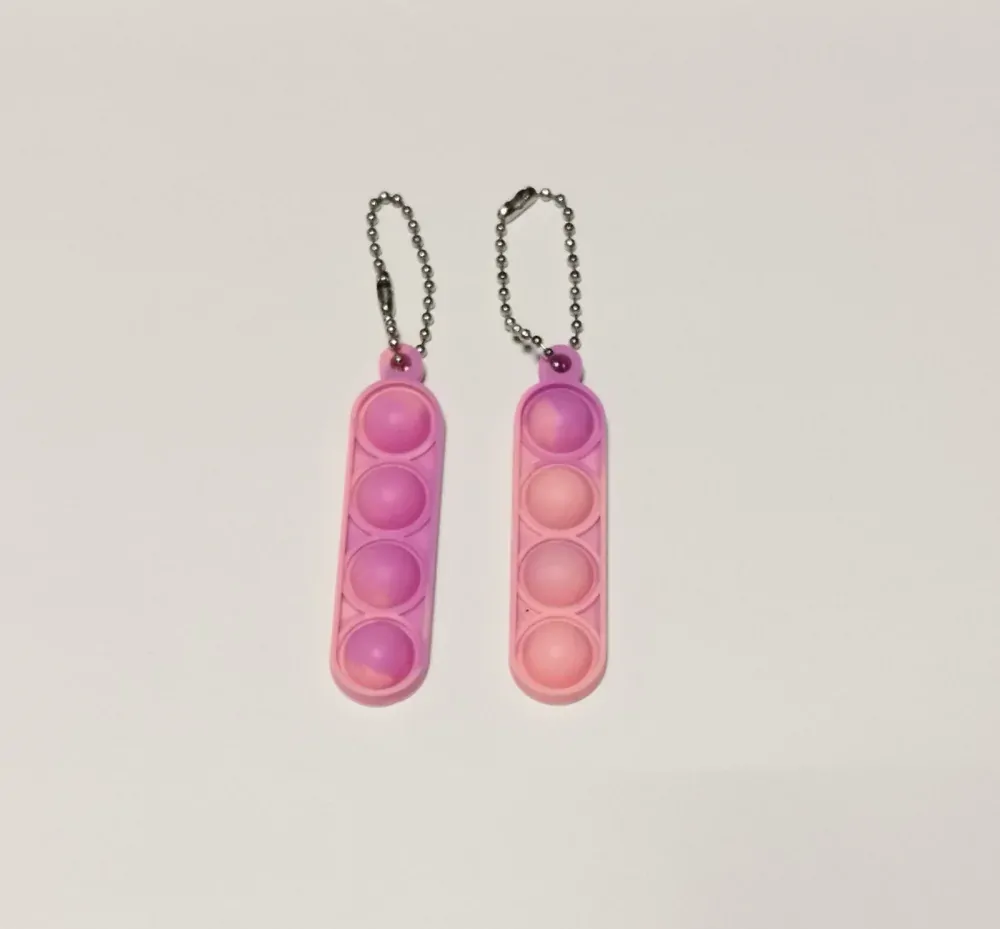 POP IT antistresová klíčenka - HRÁŠEK 4