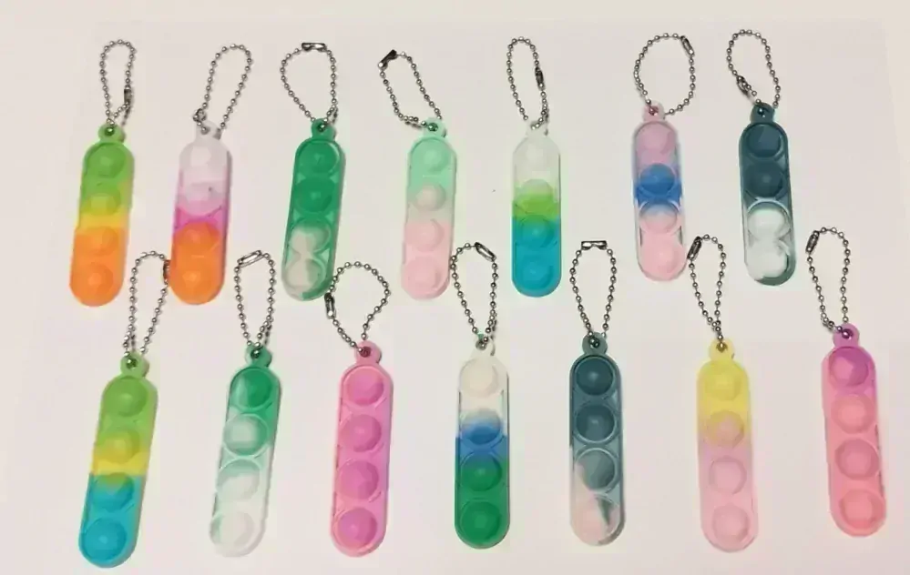 POP IT antistresová klíčenka - HRÁŠEK 9