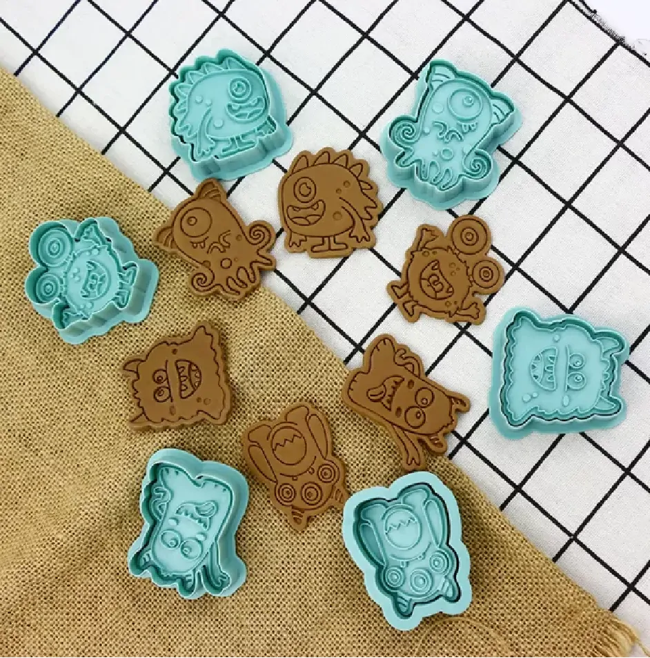 3D vykrajovátka na sušenky - PŘÍŠERKY - 6 ks 