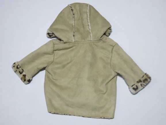 Kabátek s kapucí 