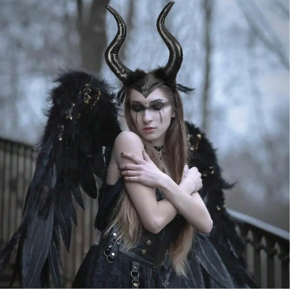 Set - HALLOWEEN - KRÁLOVNA ZLOBA - ČELENKA+NÁHRDELNÍK