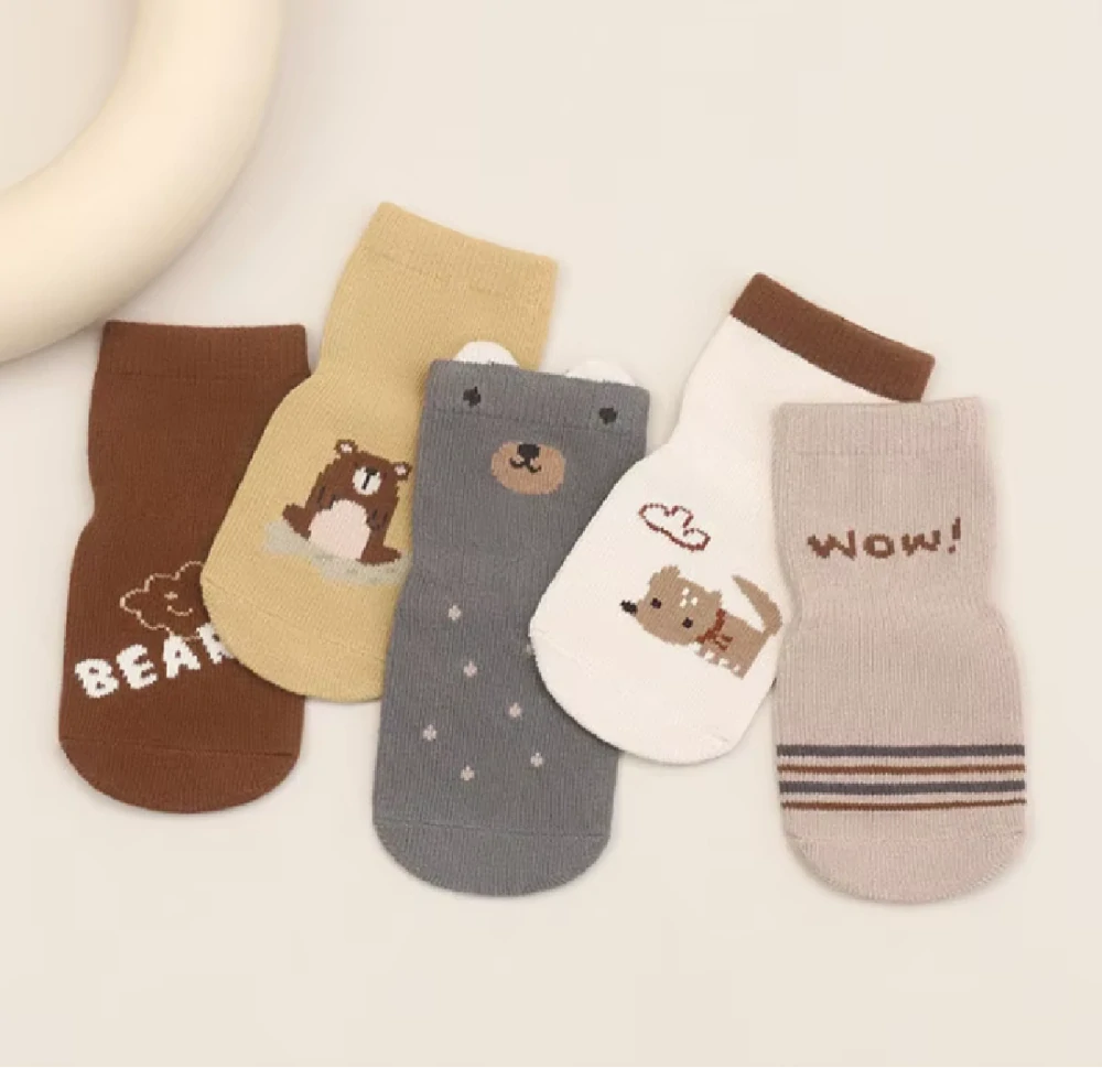 Protiskluzové ponožky - TMAVĚ HNĚDÉ - BEAR - (12-36m) M