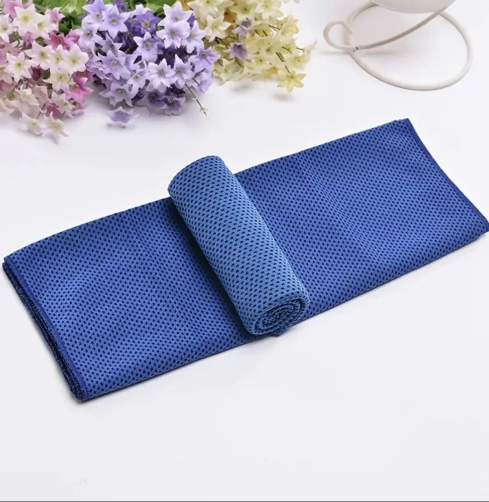 Malý chladící rychleschnoucí ručník - SILIKONOVÉ POUZDRO - MODRÝ (M)