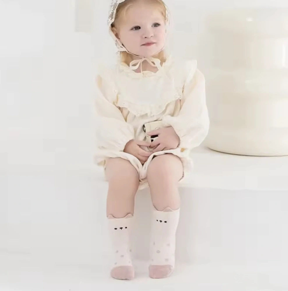 Protiskluzové ponožky - SVĚTLE RŮŽOVÉ - (12-24 m) M