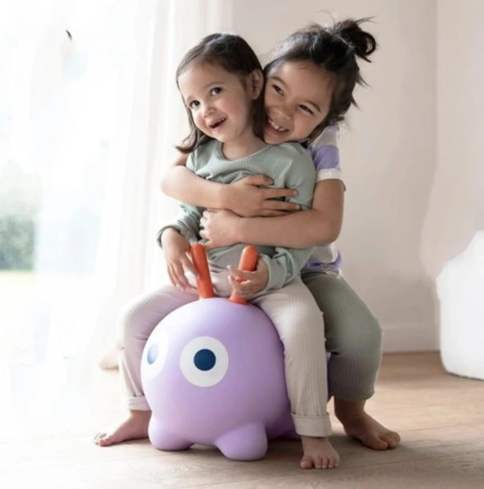 Nafukovací skákací SKIPPI - FIALOVÝ - S VADOU 