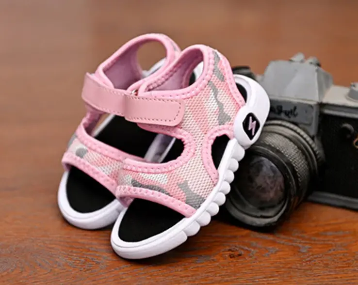 Maskáčové sandálky - RŮŽOVÉ (2-3 roky)