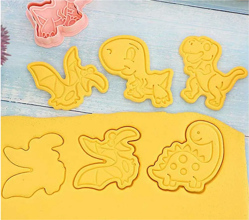 3D vykrajovátka na sušenky - DINOSAUŘI 2 - 8 ks 