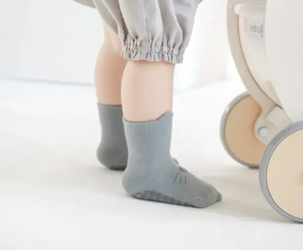 Protiskluzové ponožky - MYŠKA - ŠEDÉ - (12-36m)M