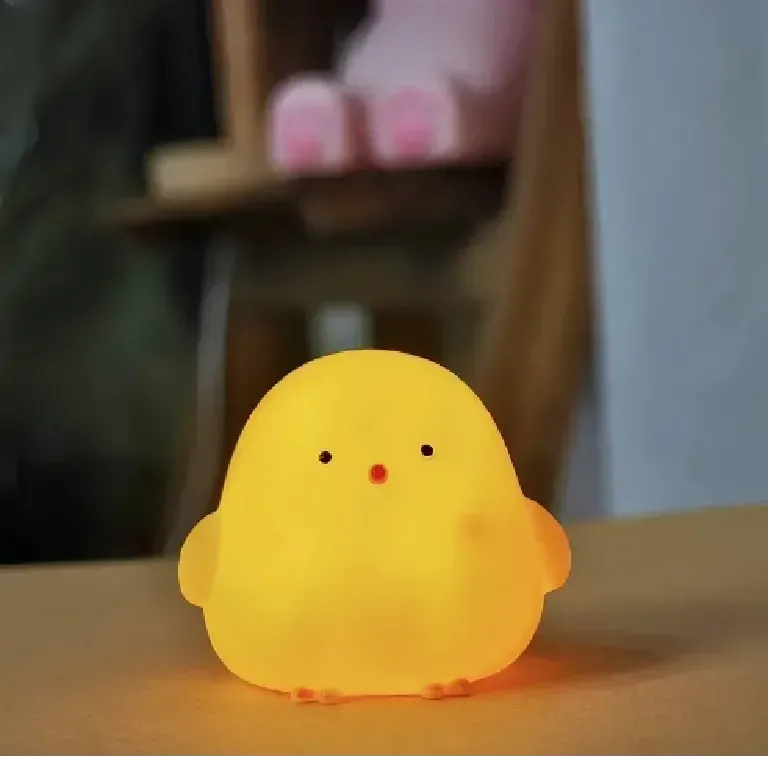 Mini noční lampička na baterky - KUŘÁTKO 1 - ŽLUTÉ
