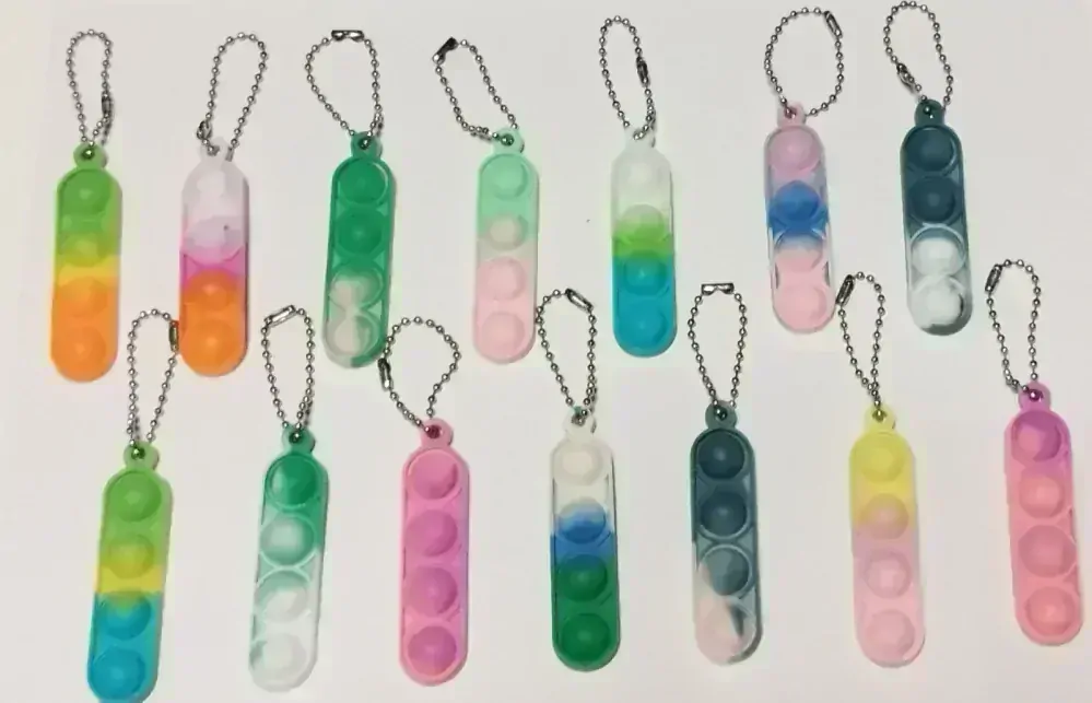 POP IT antistresová klíčenka - HRÁŠEK 9