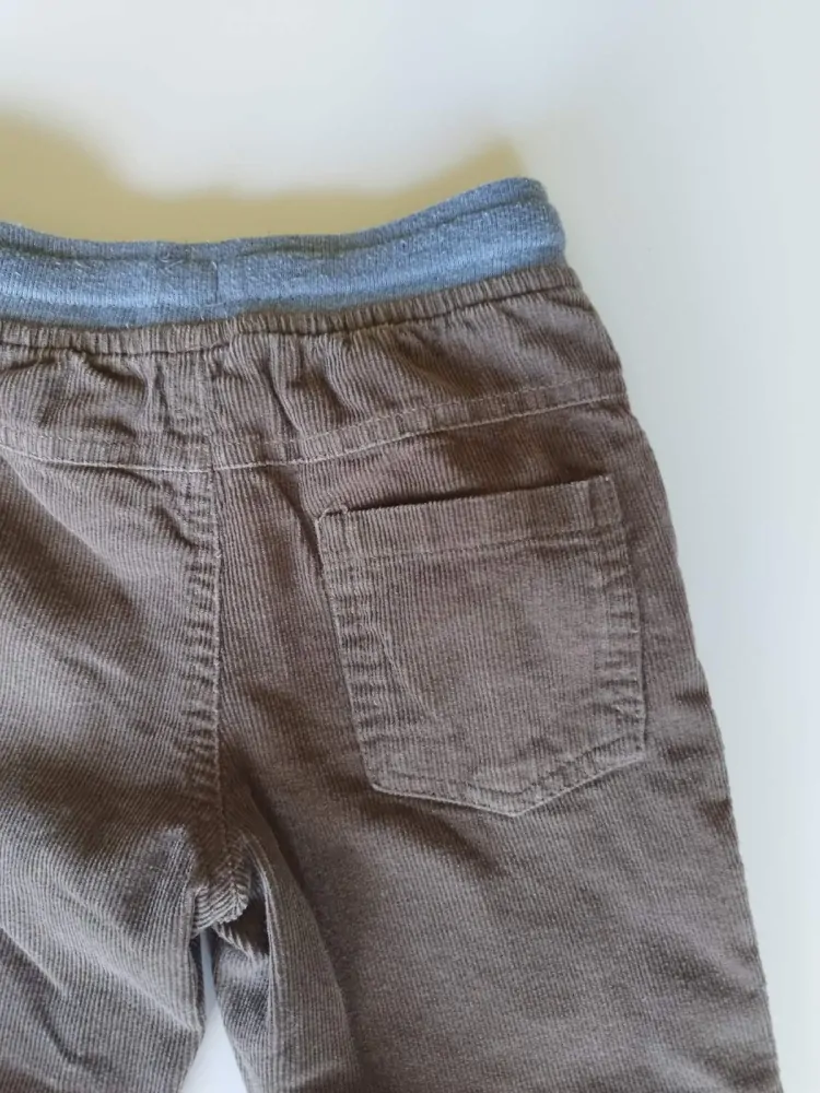 Zateplené manšestrové kalhoty - (3-4 roky)