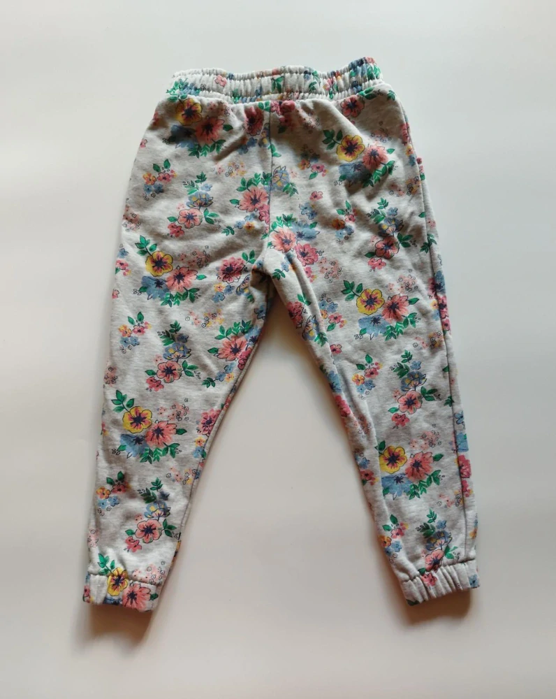 Zateplené tepláky (3-4 roky)