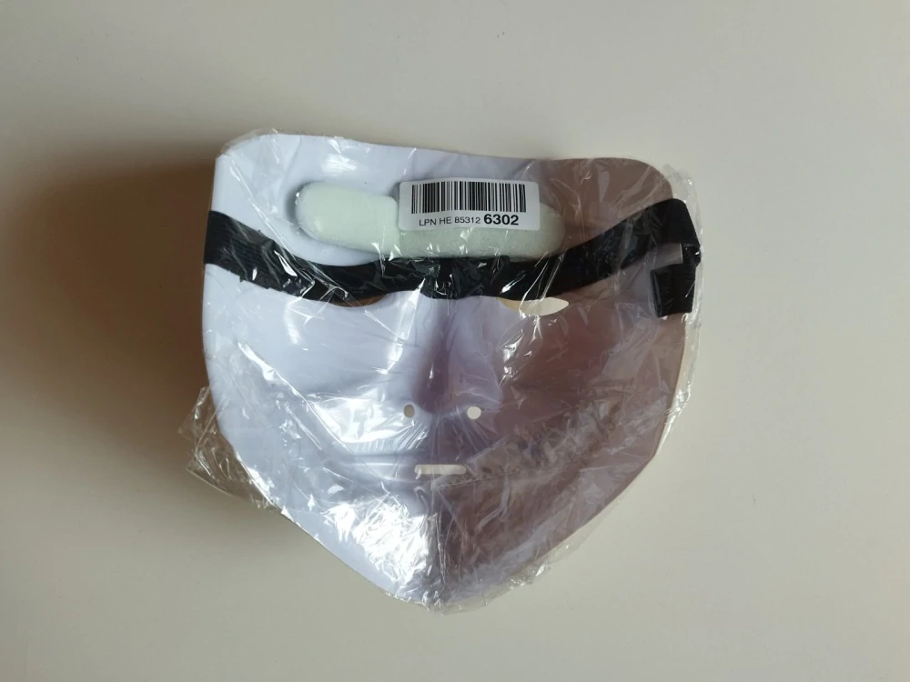 Maska na Halloween - VENDETTA Guy Fawkes - BÍLÁ 