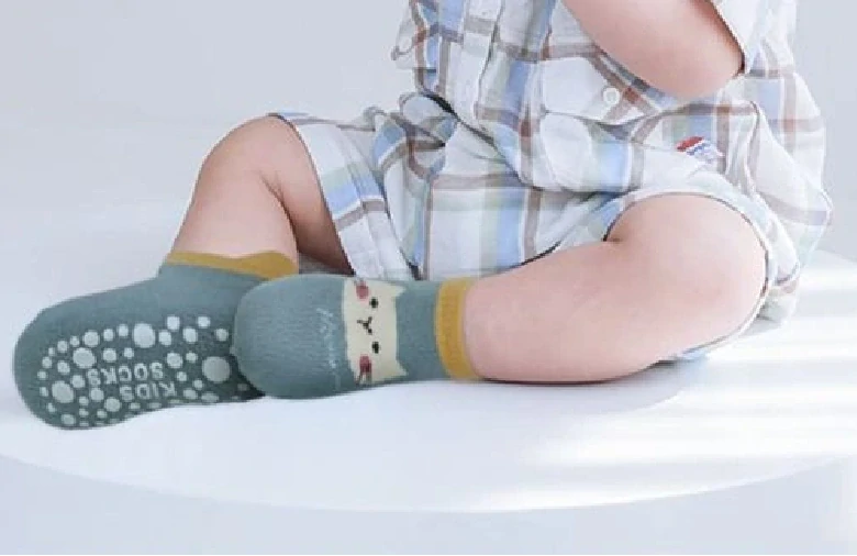 Protiskluzové ponožky - MODROZELENÉ - KOČIČKA - (3-5 let) L