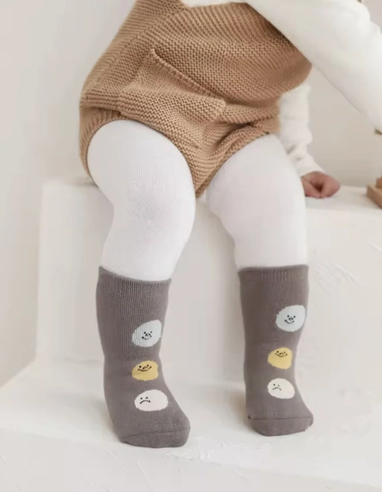 Teplé bavlněné protiskluzové ponožky - KULIČKY - (0-12 m) S