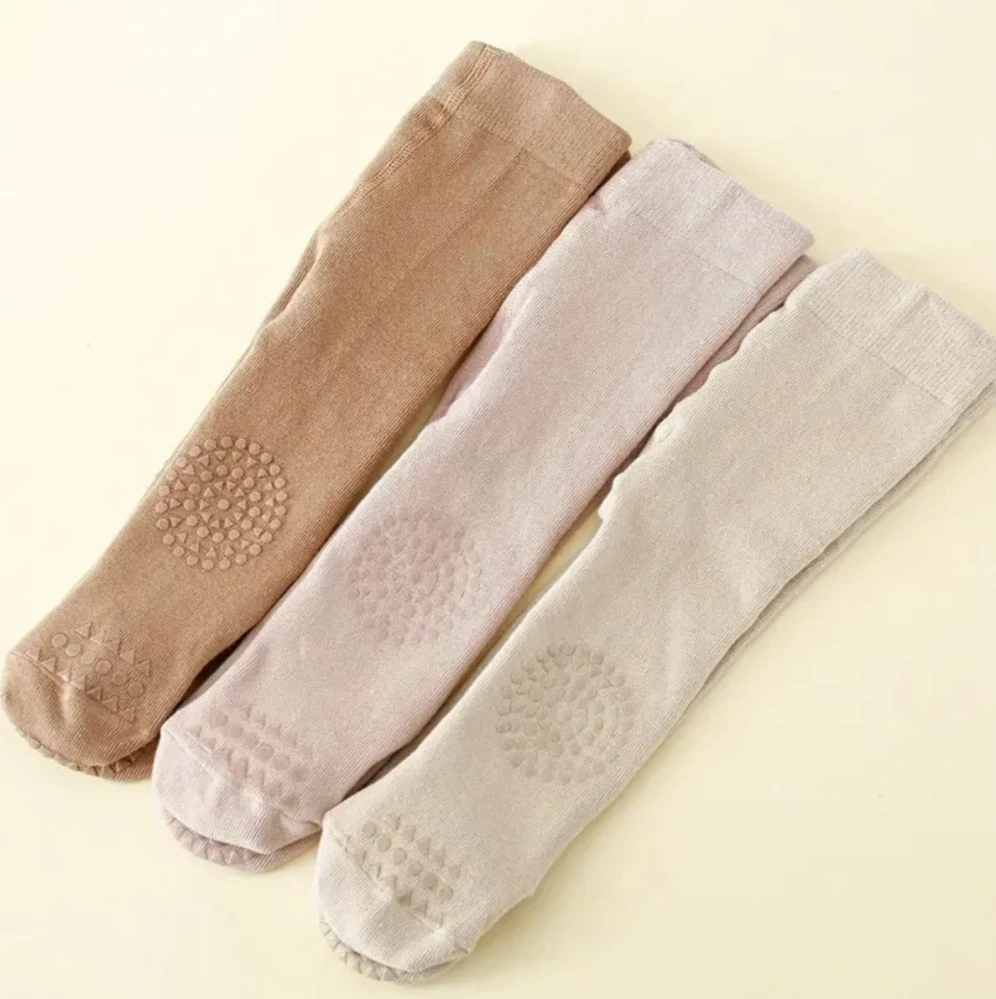 Dětské bavlněné punčocháče s protiskluzem - HNĚDÉ - (12-24 m)