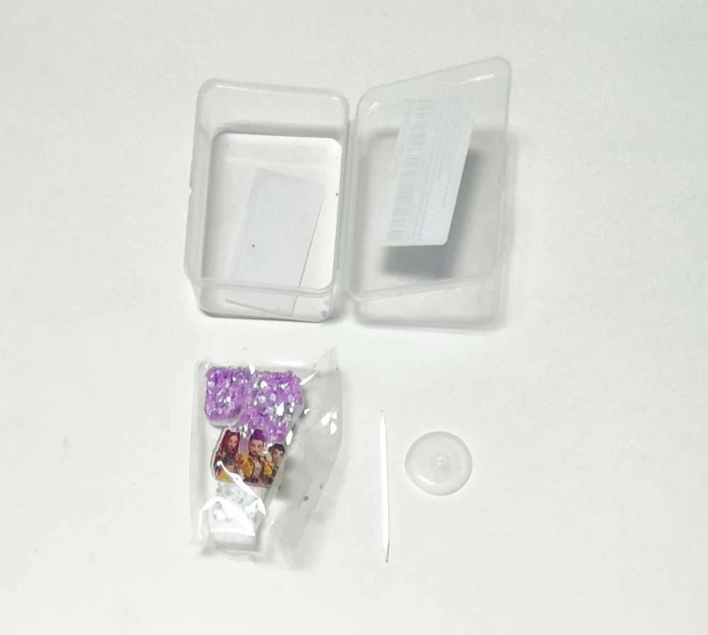 Narozeninová svíčka K-pop s glitry – ČÍSLICE 7