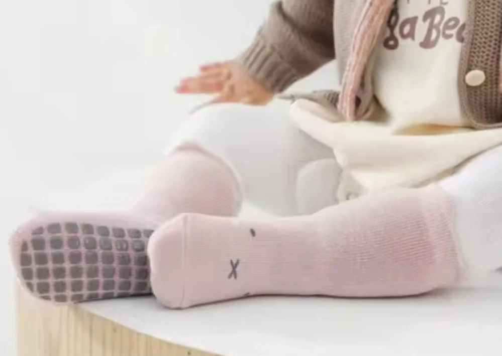 Teplé protiskluzové ponožky - KRÁLÍK - RŮŽOVÉ - ZIMNÍ (12-36m) M