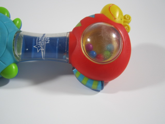 Chrastítko kostička