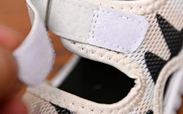 Maskáčové sandálky - BÉŽOVÉ (2-3 roky)