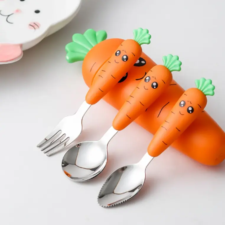 Příbor pro nejmenší - SET MRKVIČKY - LŽIČKA KULATÁ 38 mm (bez pouzdra)