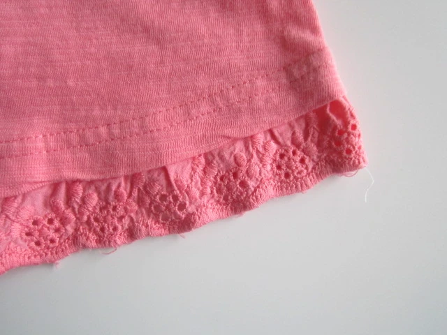 Letní šatičky bez rukávů 