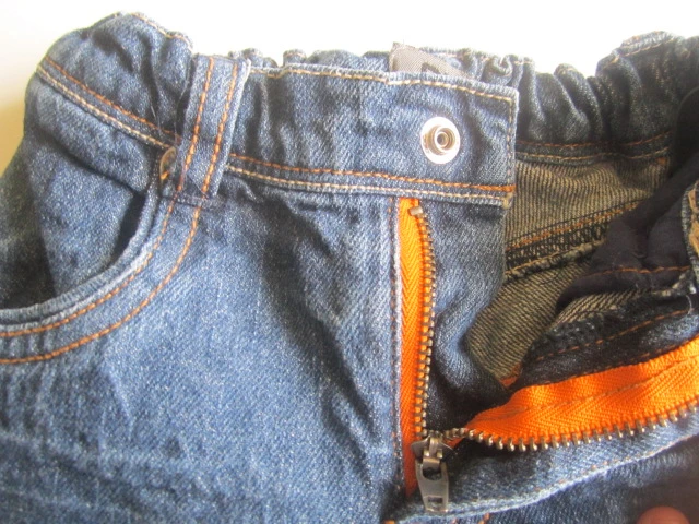 Džínové kraťásky