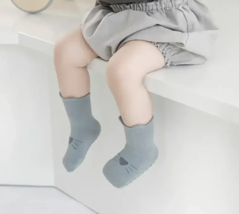 Protiskluzové ponožky - MYŠKA - ŠEDÉ - (12-36m)M