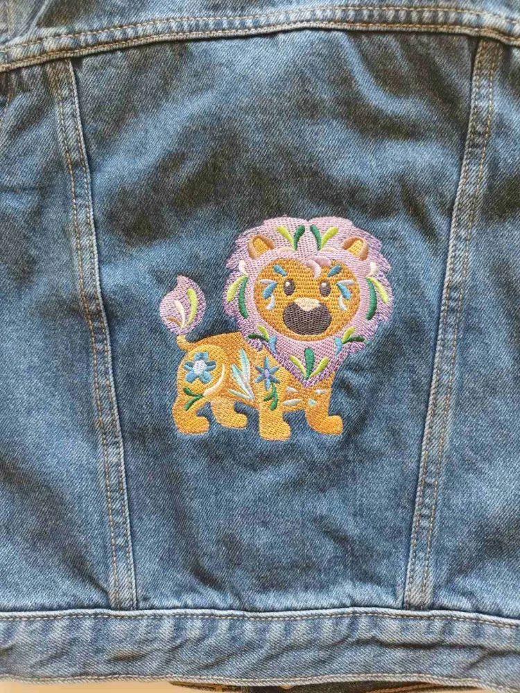 Džínová bunda s lvíčkem - (3-4 roky)