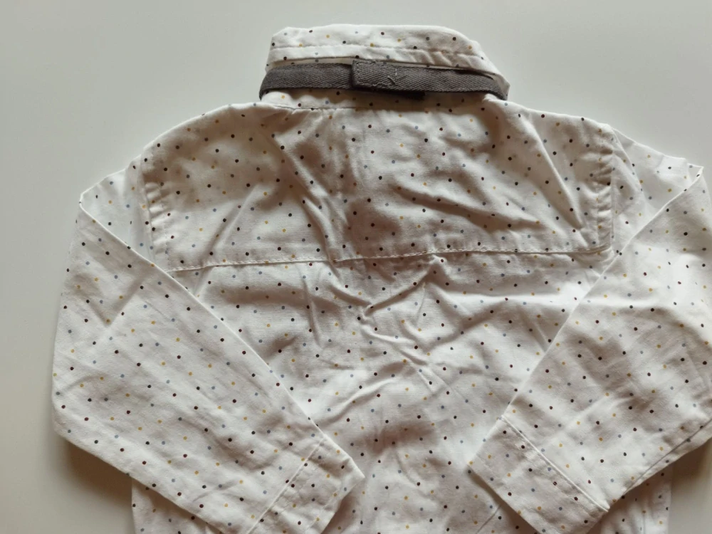 Košilové body s dlouhými rukávy, límcem a motýlkem (6-12 m)