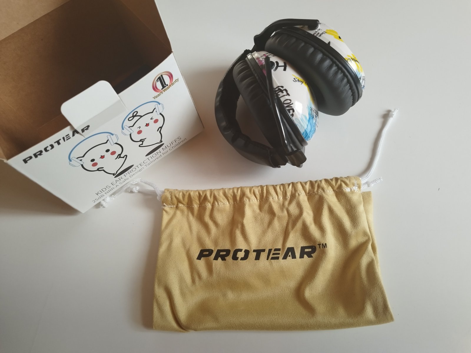 Ochranná sluchátka proti hluku - BÍLÉ 