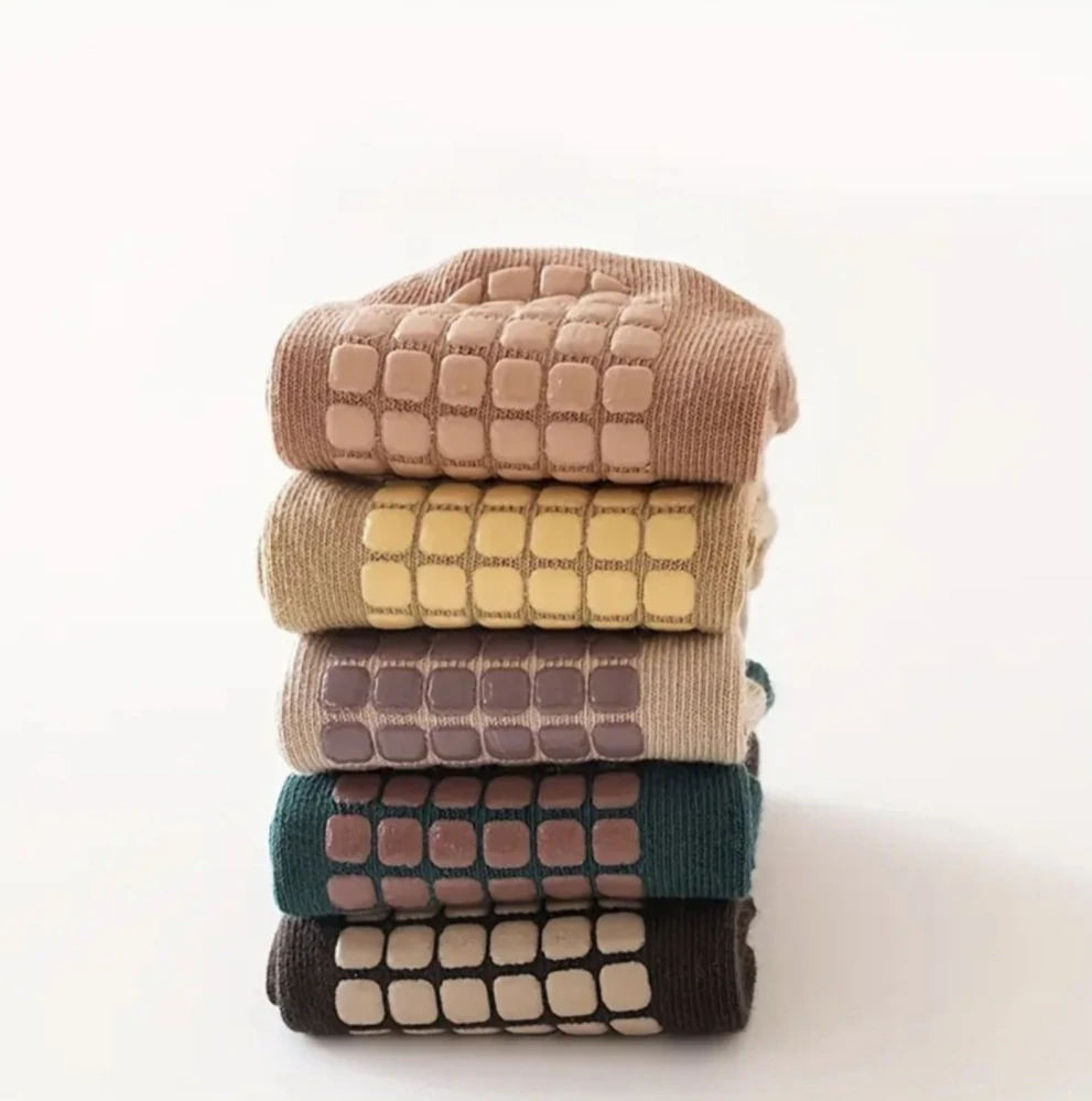 Protiskluzové ponožky - BÉŽOVÉ - MÝVAL - (12-36m) M