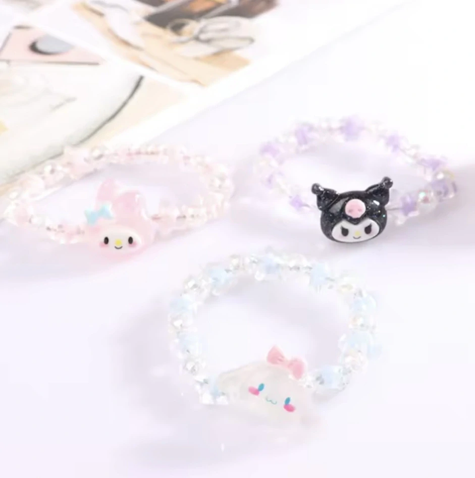 Korálkový náramek na gumičce - SANRIO - CINNAMOROLL