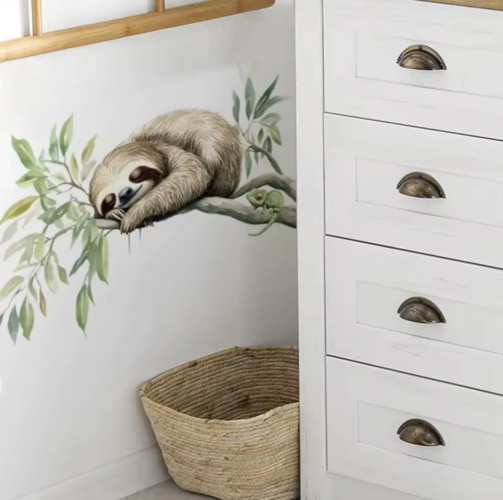 Akvarelová samolepka na zeď – Spící LENOCHOD a chameleon