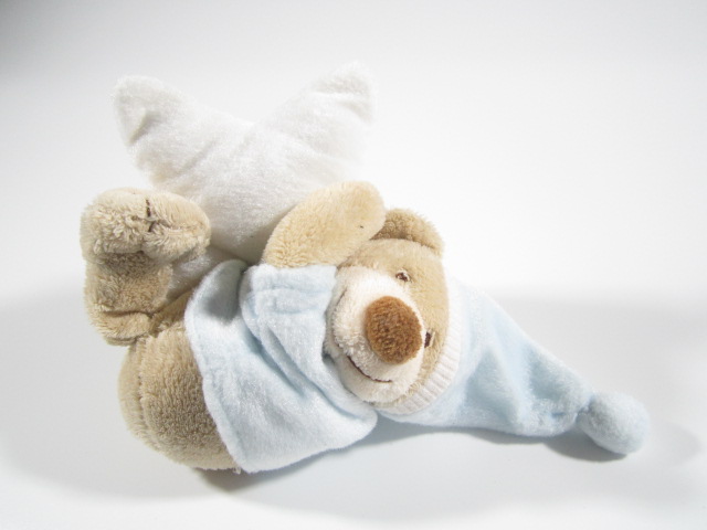 Malý plyšový medvídek s hvězdičkou