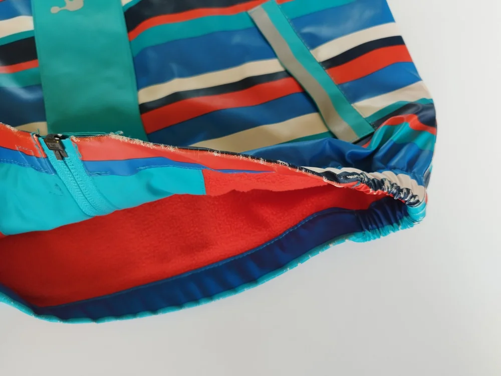 Bundička s kapucí do deště 