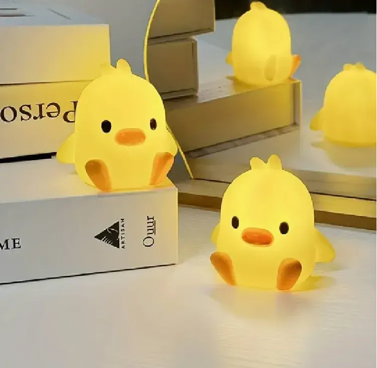 Mini noční lampička na baterky - KUŘÁTKO 2 - ŽLUTÉ