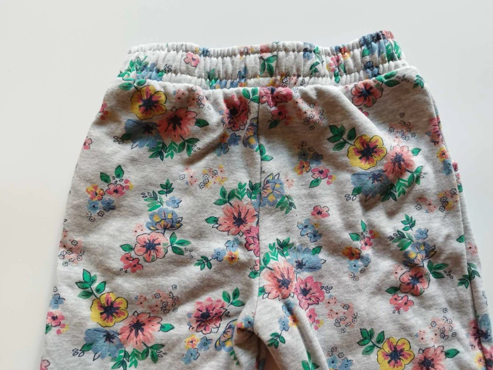 Zateplené tepláky (3-4 roky)