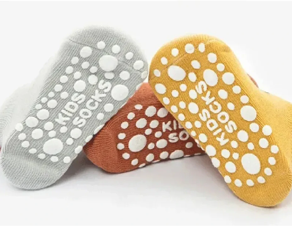 Protiskluzové ponožky - SKOŘICOVÉ - KOALA - (3-5 let) L