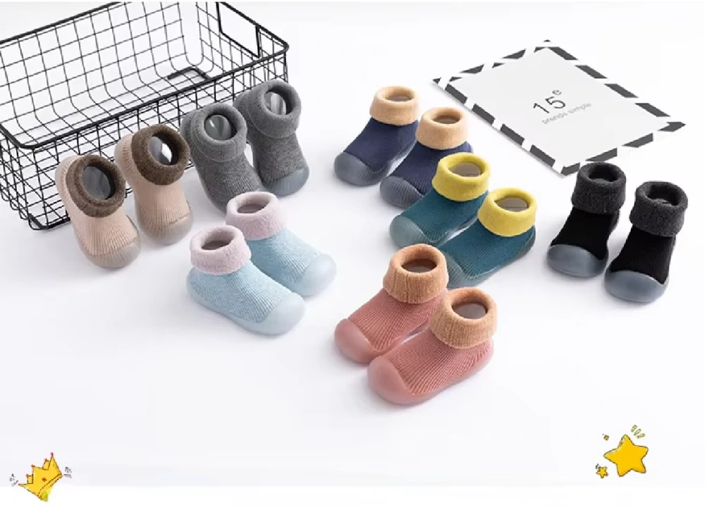 Barefoot ponožky s podrážkou - ŠEDÉ (3-6 m)