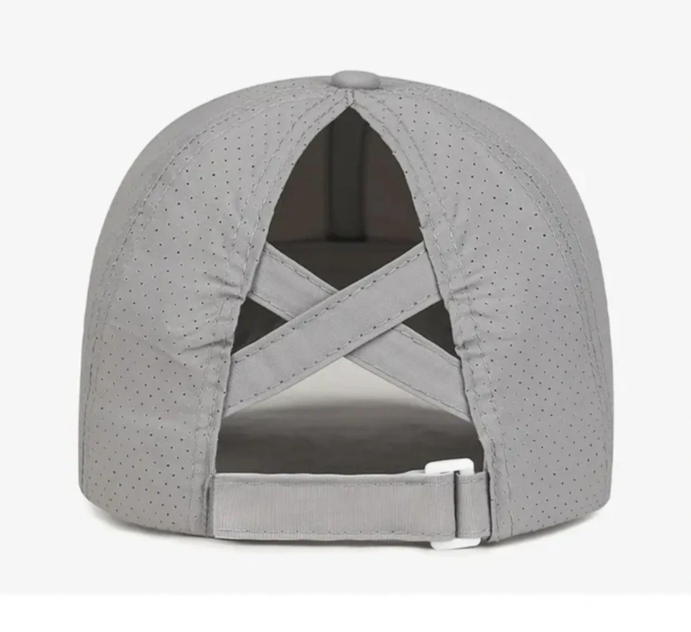 Letní kšiltovka s otvorem pro culík - ŠEDÁ