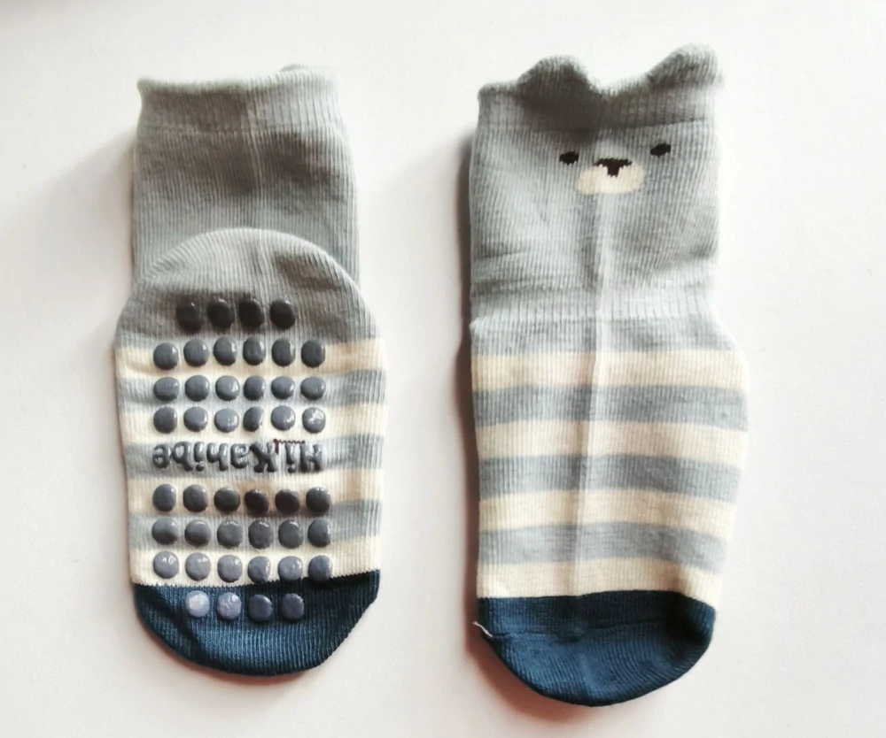 Protiskluzové ponožky - MODRÉ - (24-36 m) L