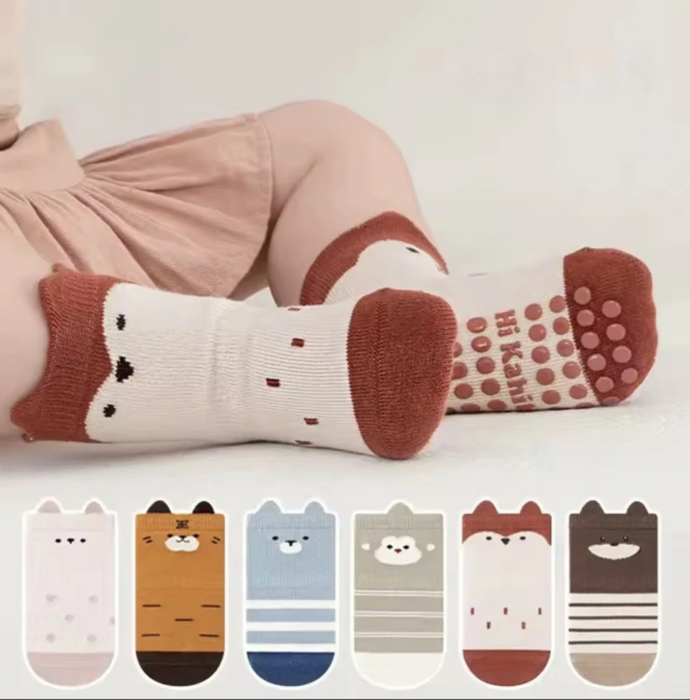 Protiskluzové ponožky - SVĚTLE RŮŽOVÉ - (12-24 m) M